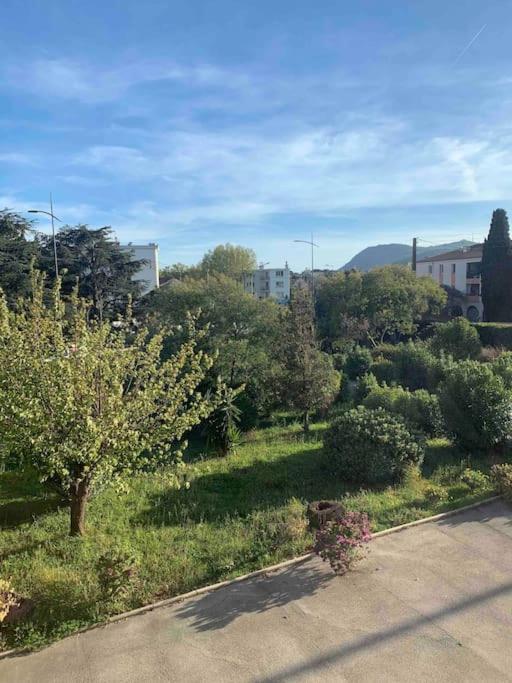 Appartement Familial En Bord De Mer La Seyne-sur-Mer Eksteriør billede