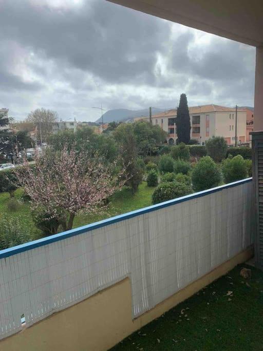 Appartement Familial En Bord De Mer La Seyne-sur-Mer Eksteriør billede